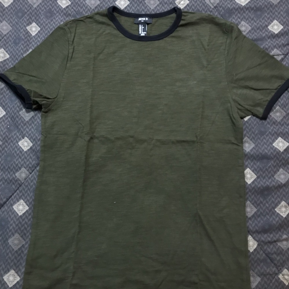 Forever 21 Olive tee